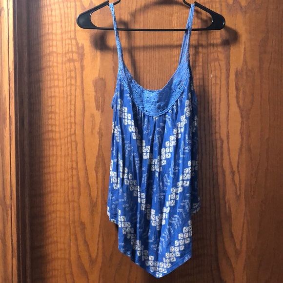 BUNDLE of S/M tank tops - Picture 3 of 10